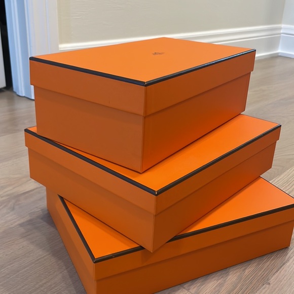 Auth. Set/ 3 Hermes boxes asst Sizes please see pics - Picture 10 of 11